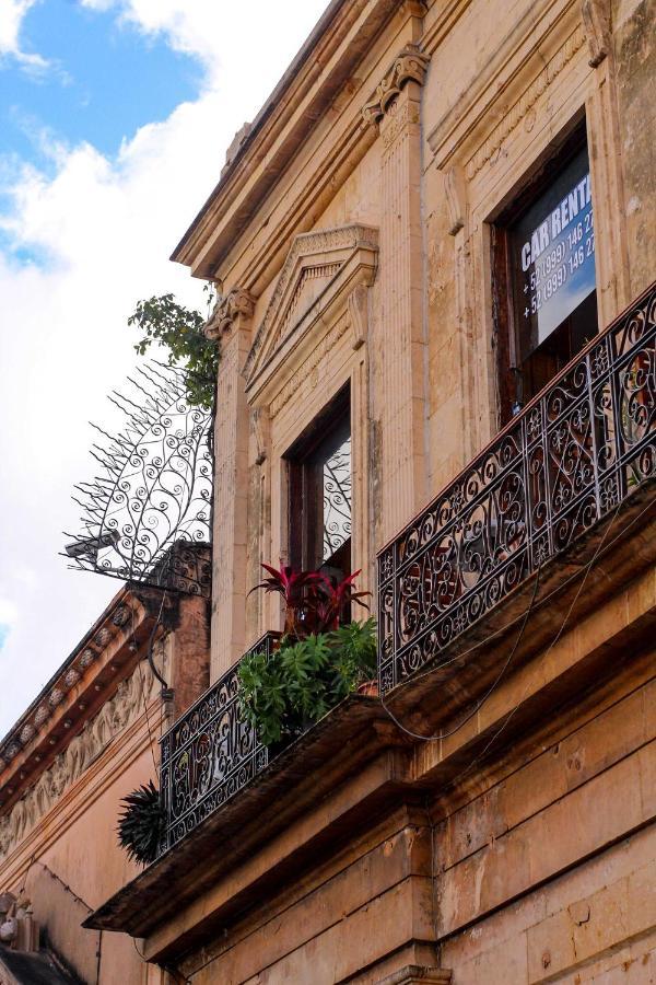 ホテル Hostal Zocalo メリダ エクステリア 写真