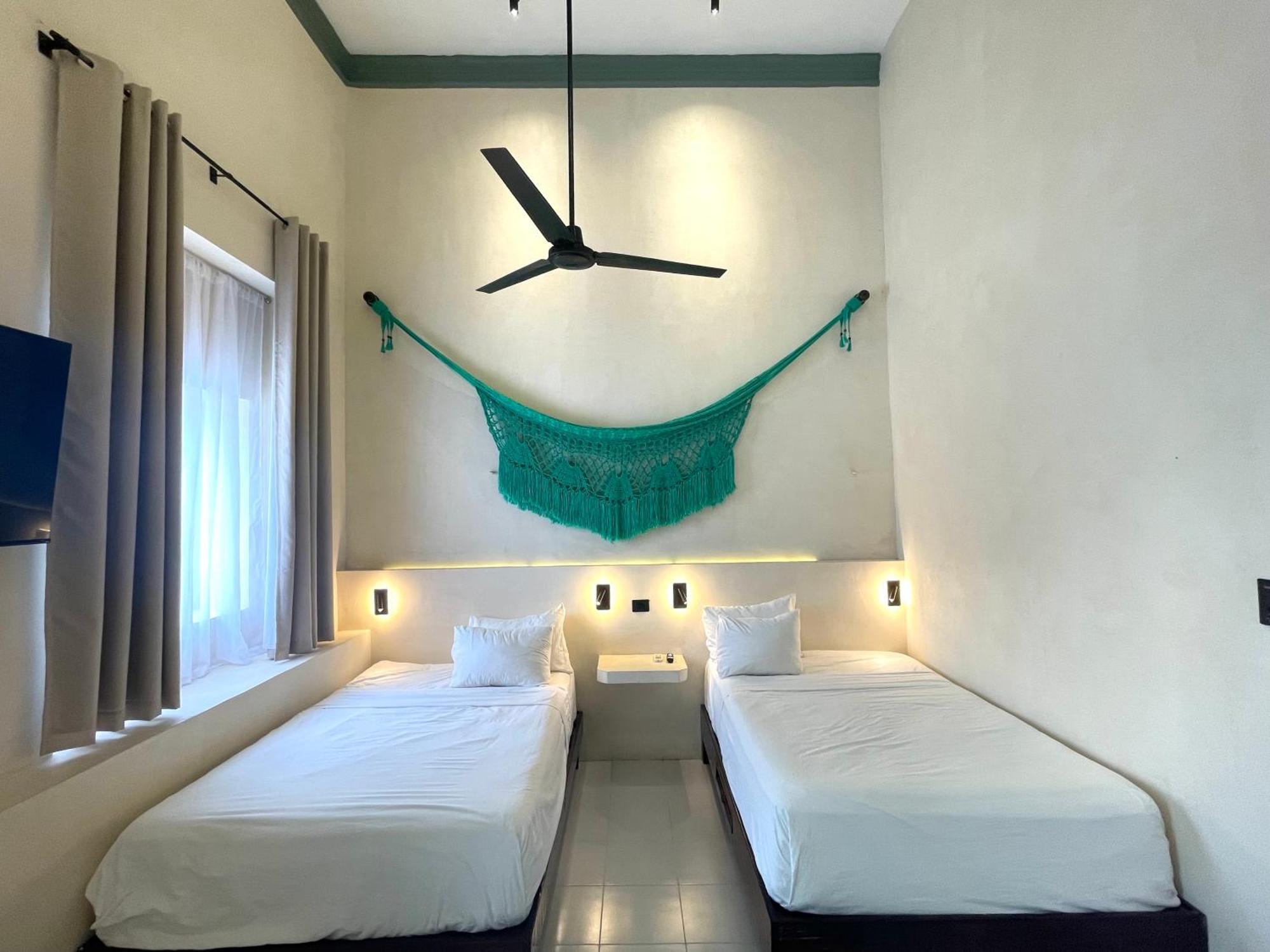 ホテル Hostal Zocalo メリダ エクステリア 写真