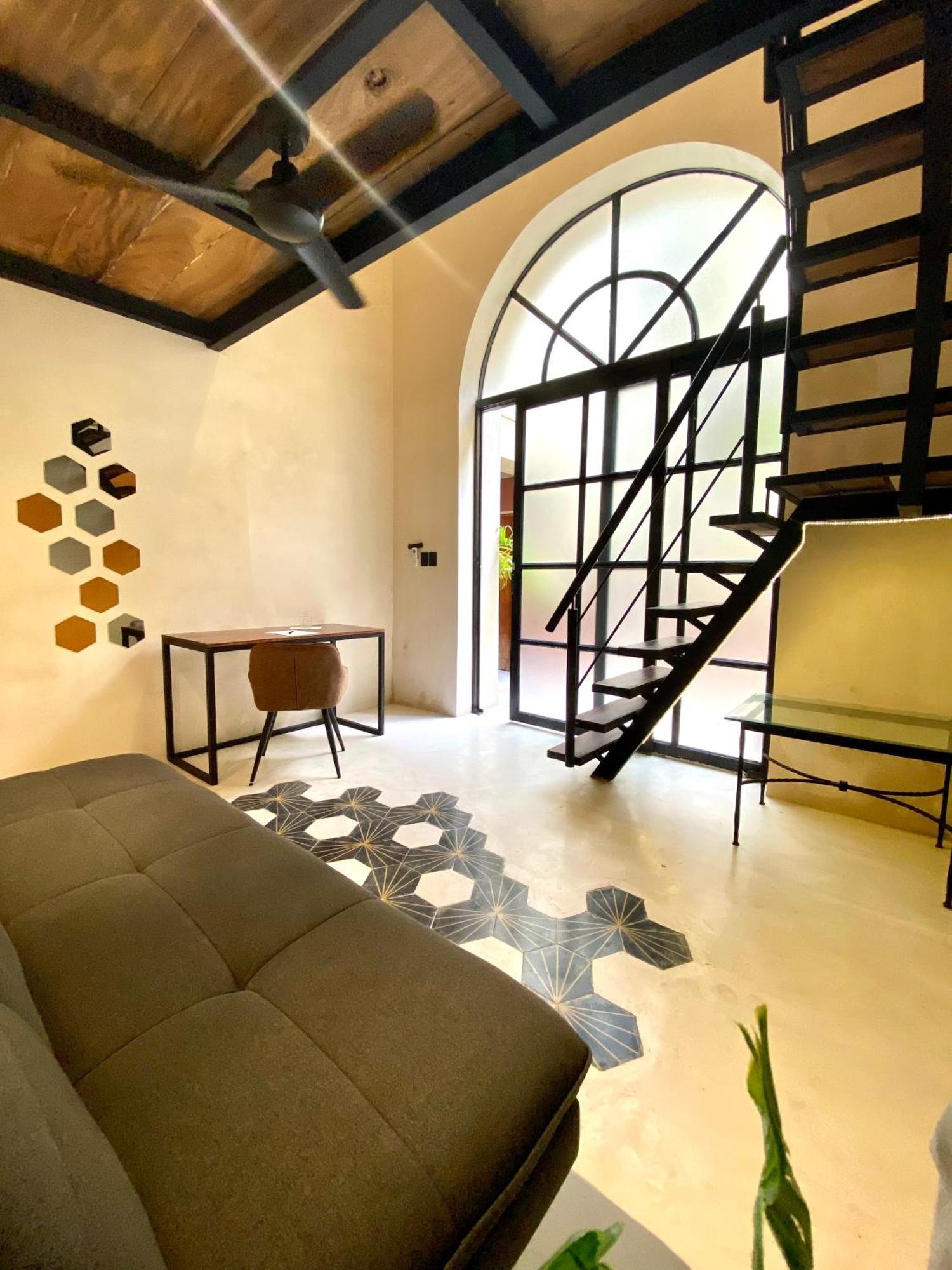 ホテル Hostal Zocalo メリダ エクステリア 写真