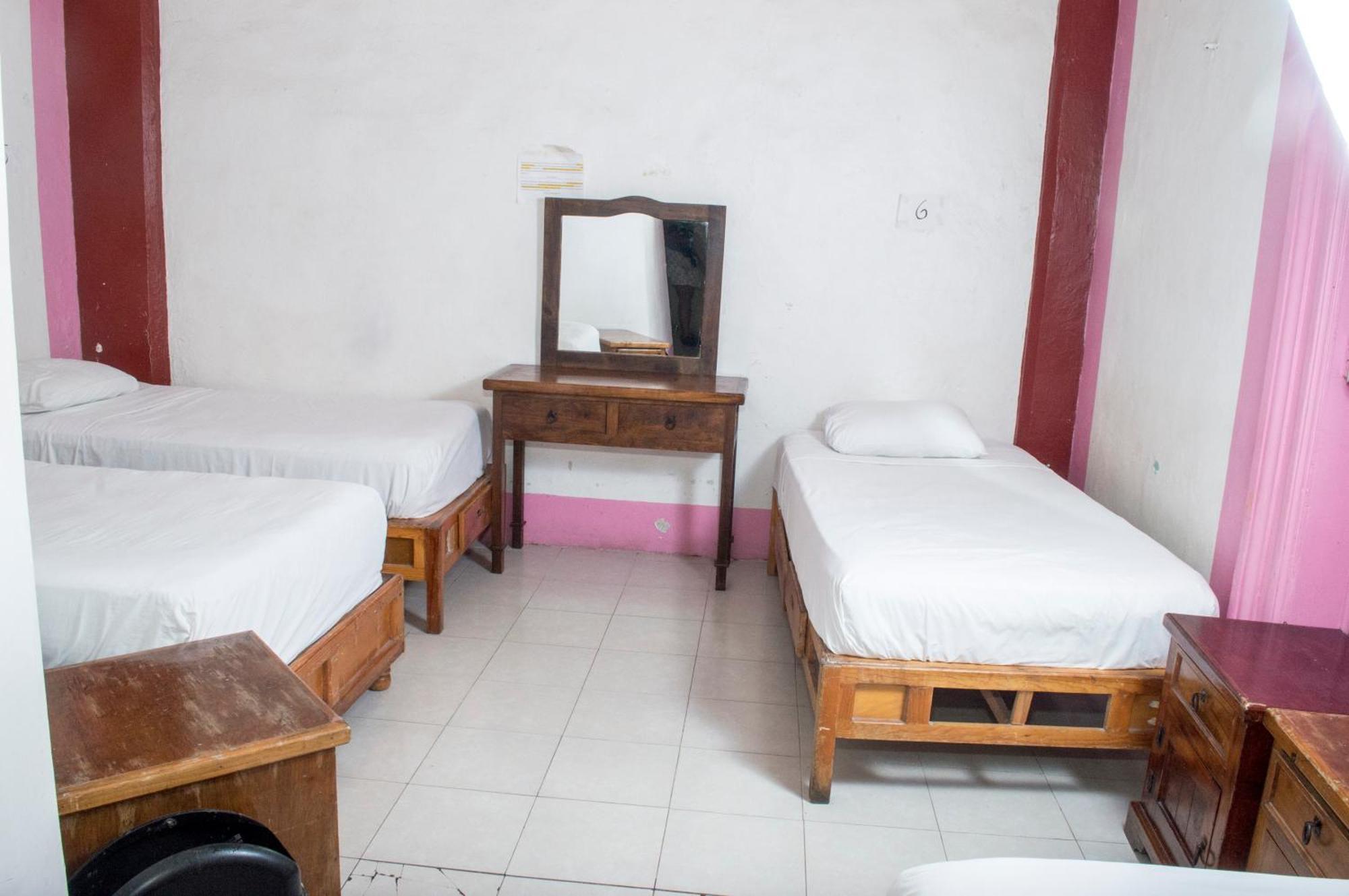 ホテル Hostal Zocalo メリダ エクステリア 写真