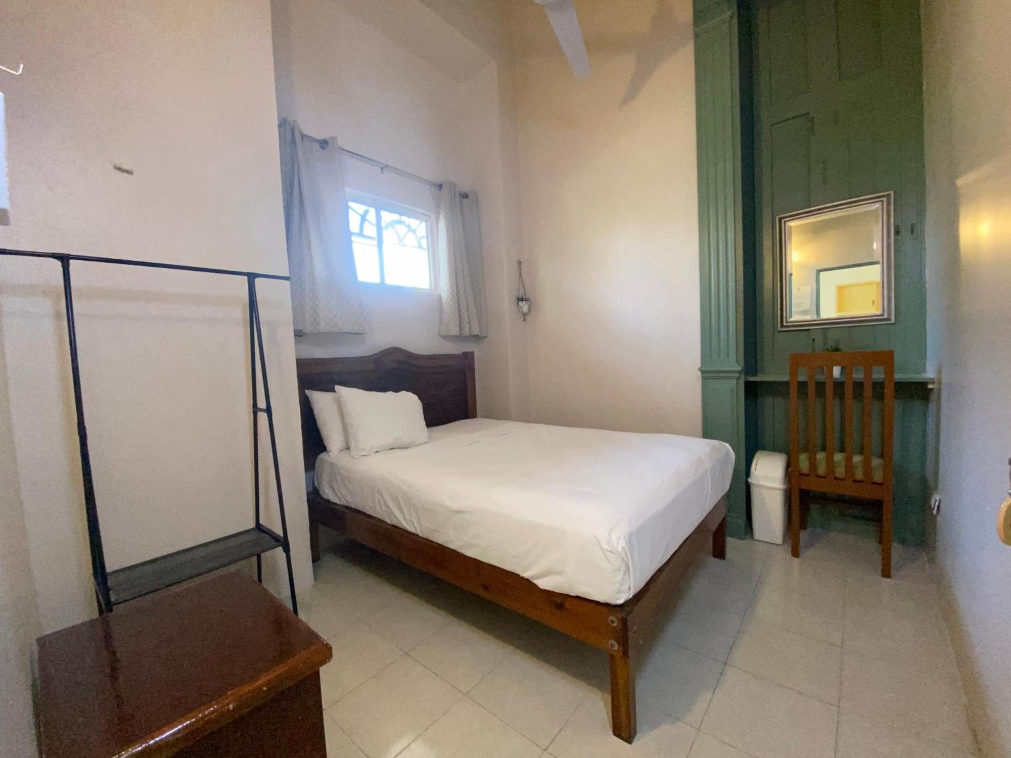 ホテル Hostal Zocalo メリダ エクステリア 写真
